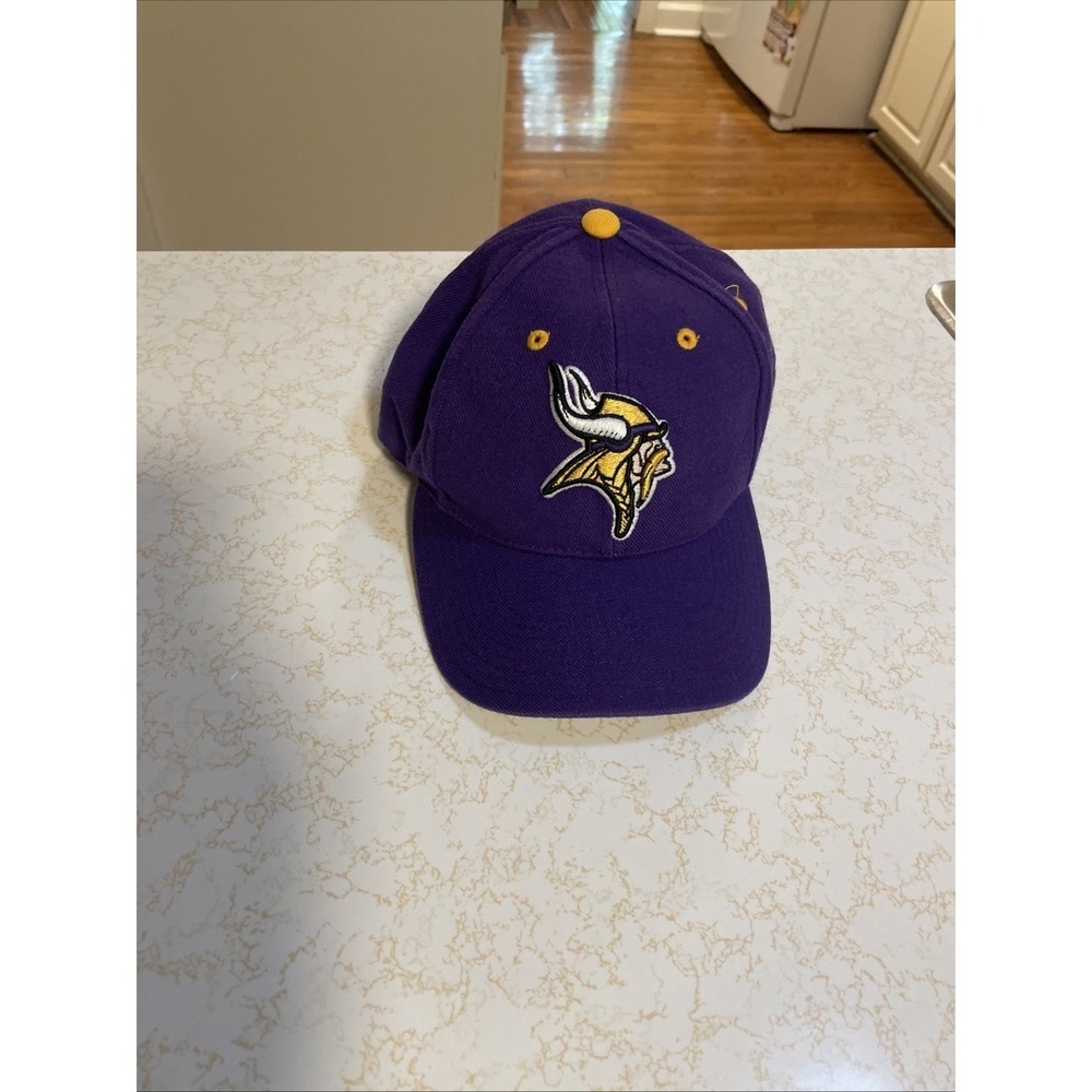 Vintage New Minnesota Vikings Logo Athletic Snapback NFL Football Hat